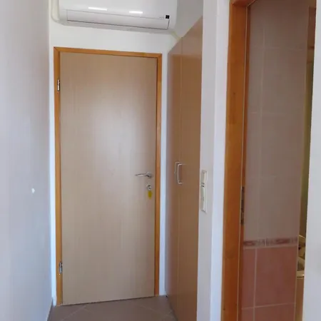 아파트 Lovely Couples With Sea View 닌