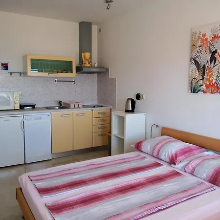 아파트 Lovely Couples With Sea View 닌