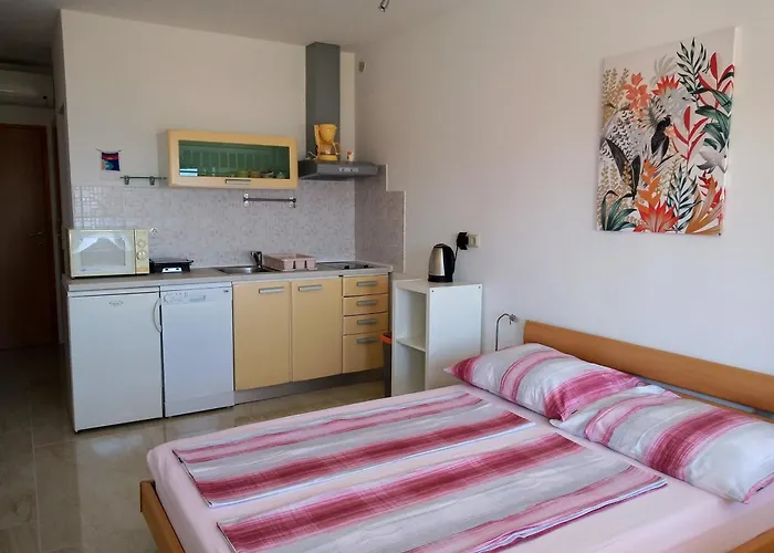 Daire Lovely Couples With Sea View Nin